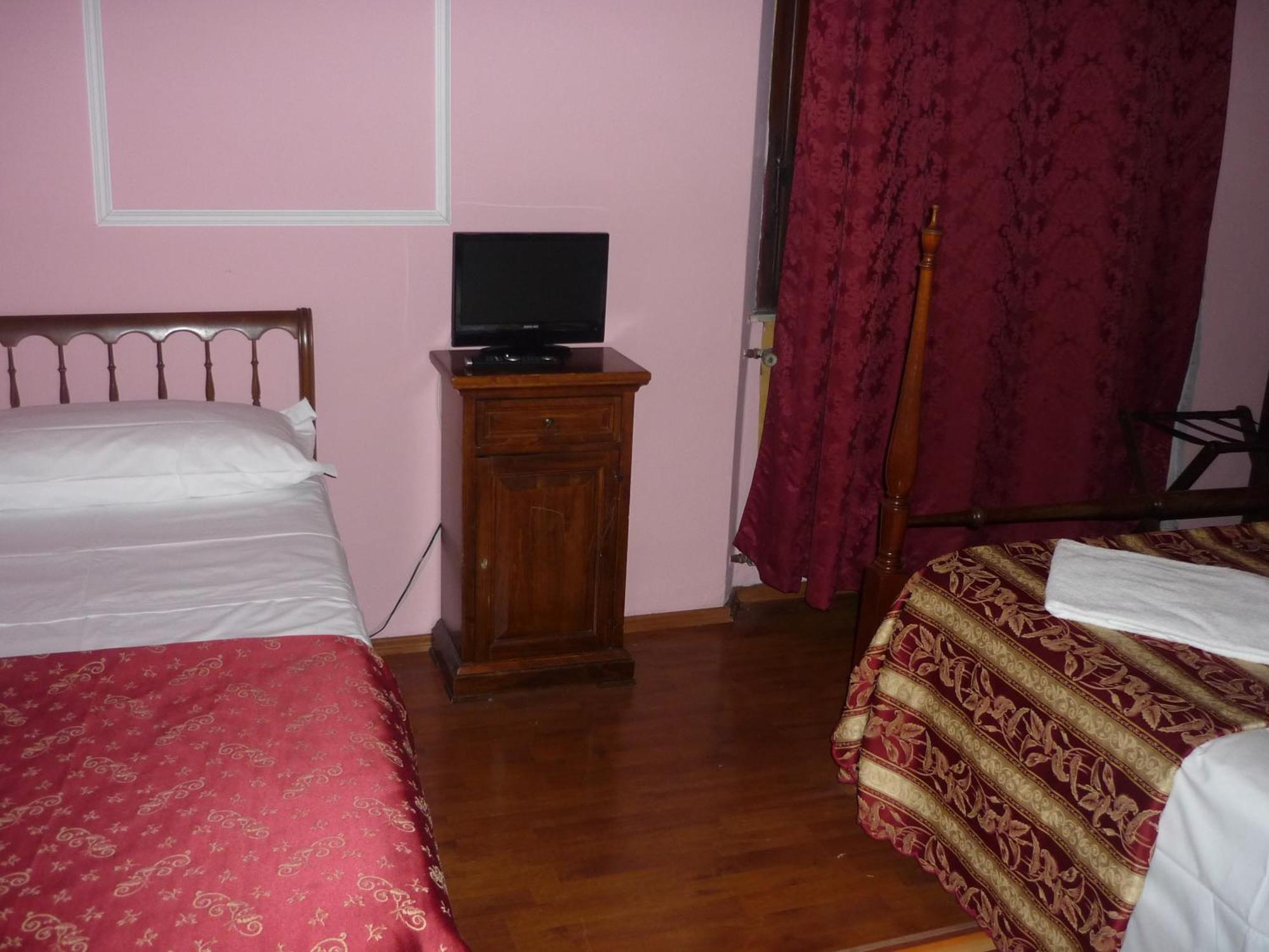 Hotel Europa Περούτζια Εξωτερικό φωτογραφία