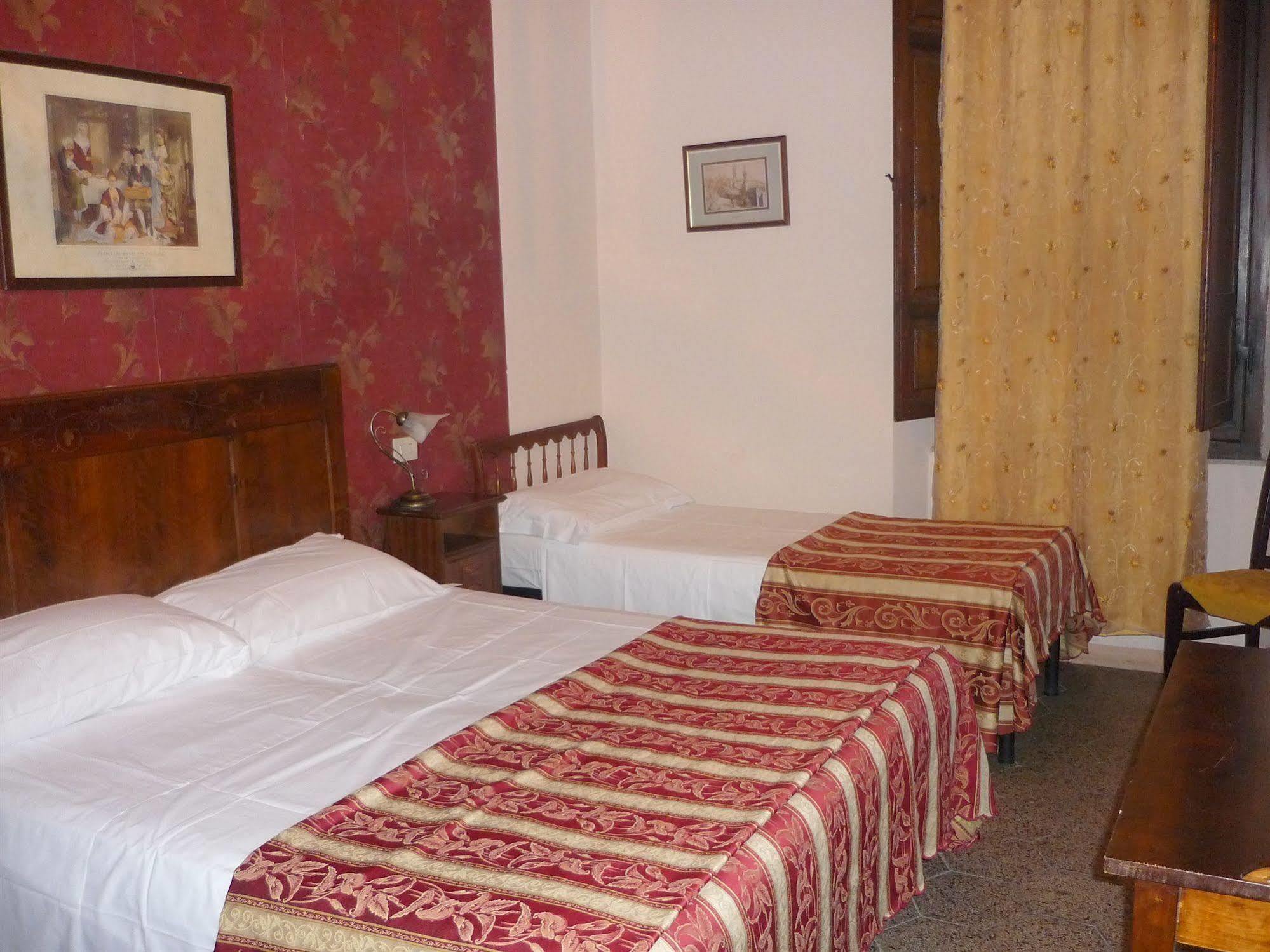 Hotel Europa Περούτζια Εξωτερικό φωτογραφία