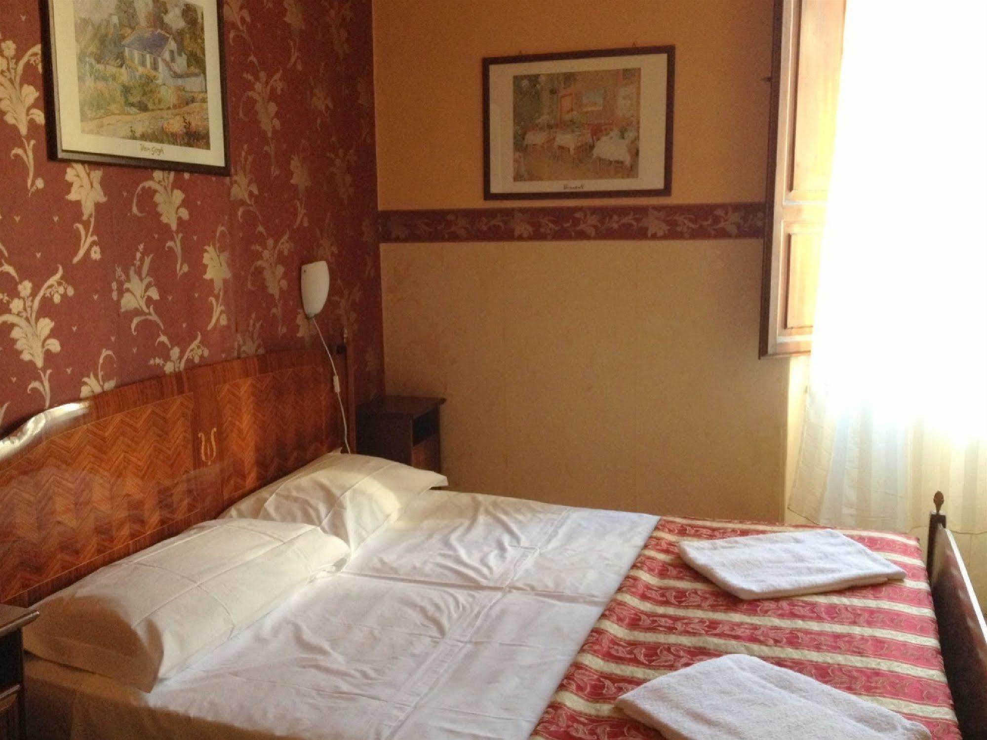 Hotel Europa Περούτζια Εξωτερικό φωτογραφία